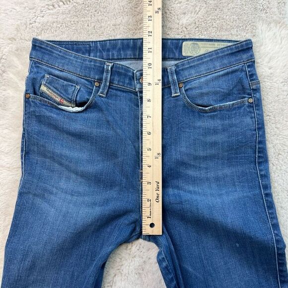DIESEL WOMENS Size 28 SUPER SKINNY SKINZEE High Waisted Jeans Medium Blue - Picture 8 of 11